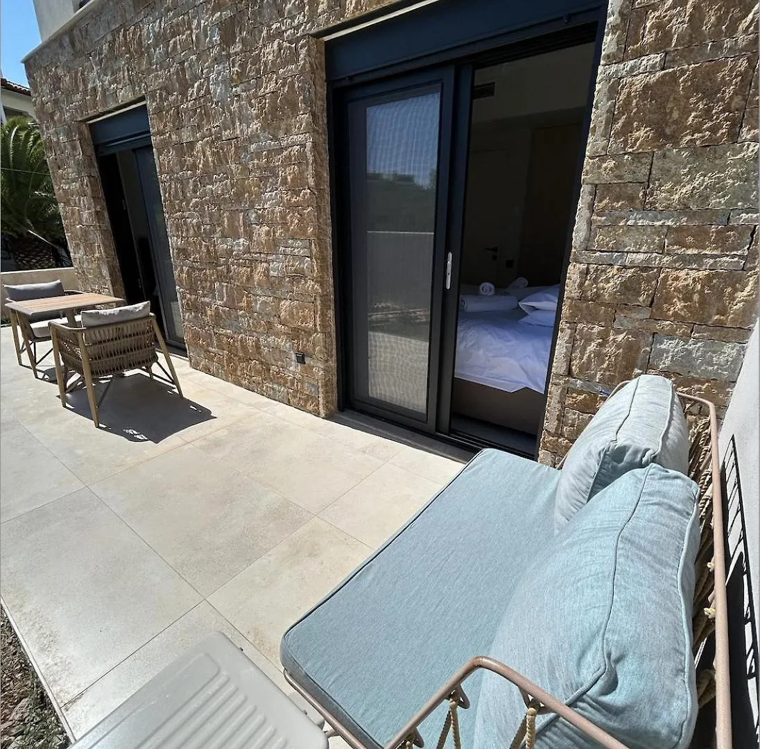 Nikiti Homes 100M From Beach Apartment