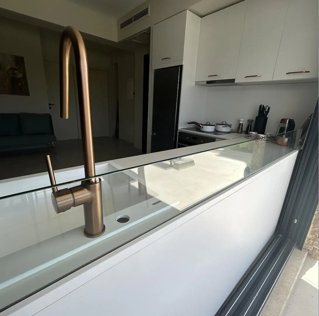 Nikiti Homes 100M From Beach