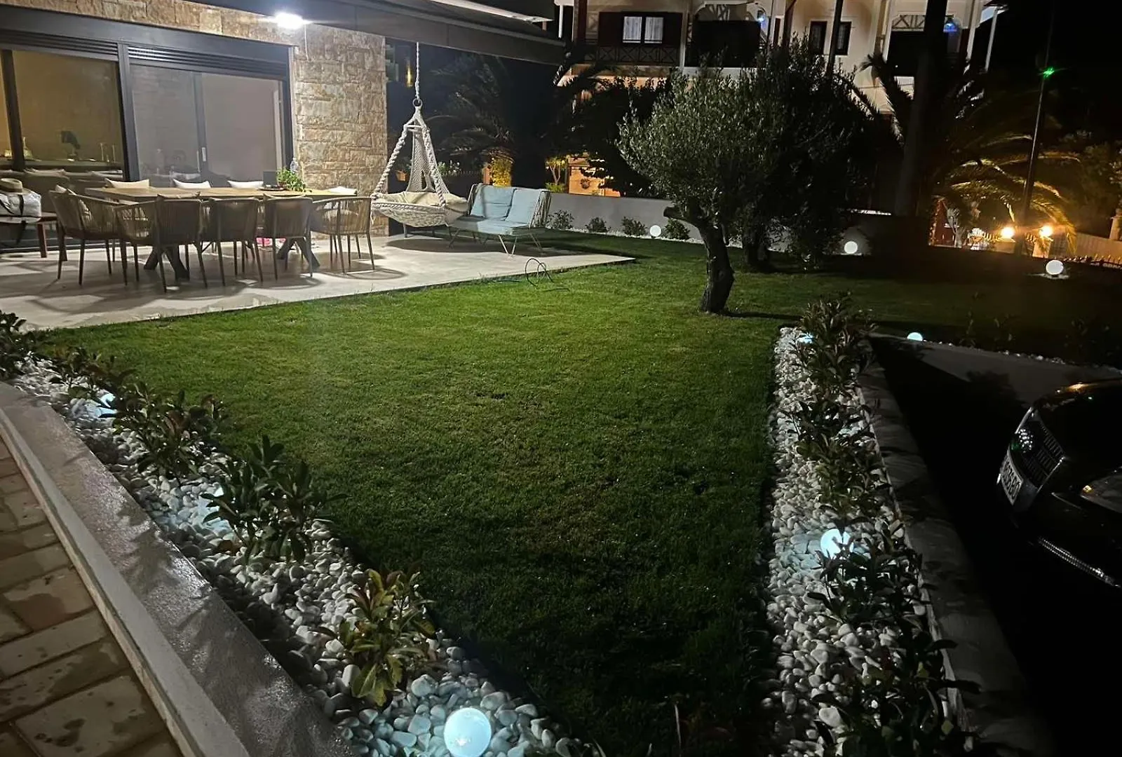 Nikiti Homes 100M From Beach